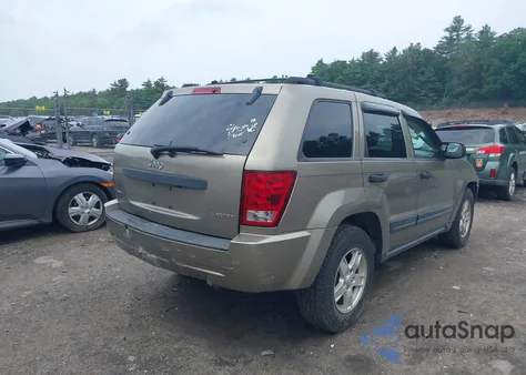 2005 Jeep Grand Cherokee Laredo z USA, uszkodzony, nr VIN 1J4GR48K65C513268